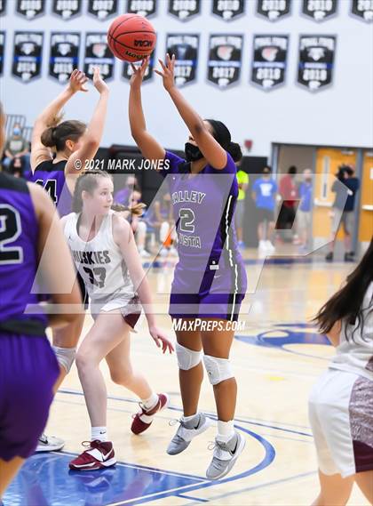 Thumbnail 1 in Valley Vista vs. Hamilton (AIA 6A Final) photogallery.