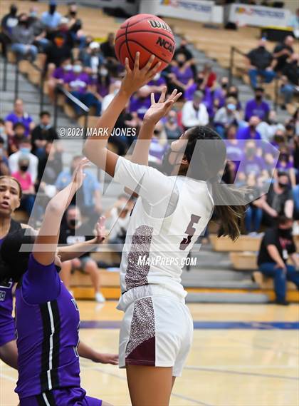 Thumbnail 3 in Valley Vista vs. Hamilton (AIA 6A Final) photogallery.