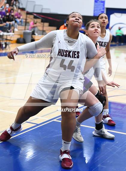 Thumbnail 2 in Valley Vista vs. Hamilton (AIA 6A Final) photogallery.