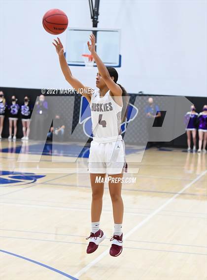 Thumbnail 1 in Valley Vista vs. Hamilton (AIA 6A Final) photogallery.