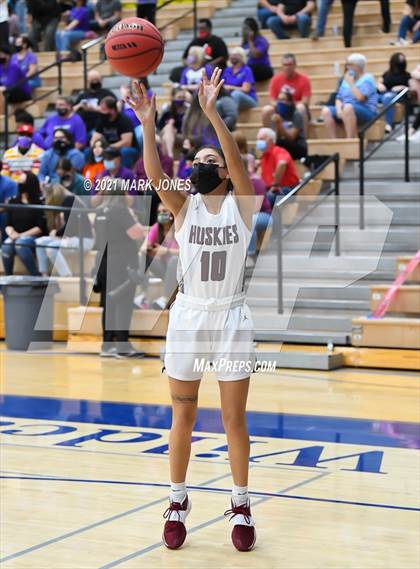 Thumbnail 2 in Valley Vista vs. Hamilton (AIA 6A Final) photogallery.