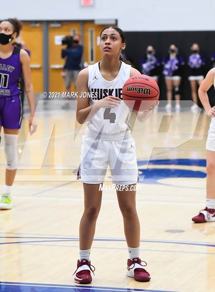 Thumbnail 3 in Valley Vista vs. Hamilton (AIA 6A Final) photogallery.