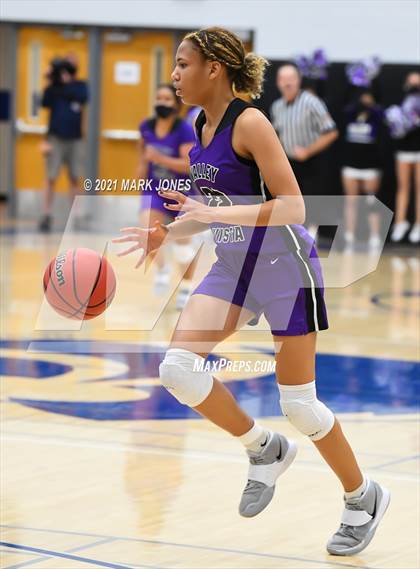 Thumbnail 2 in Valley Vista vs. Hamilton (AIA 6A Final) photogallery.