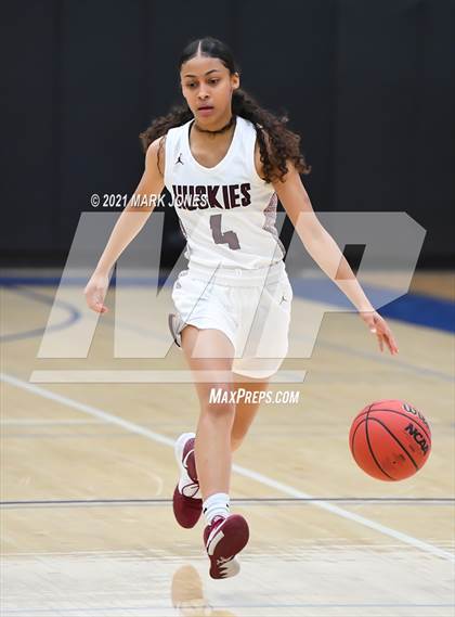 Thumbnail 1 in Valley Vista vs. Hamilton (AIA 6A Final) photogallery.