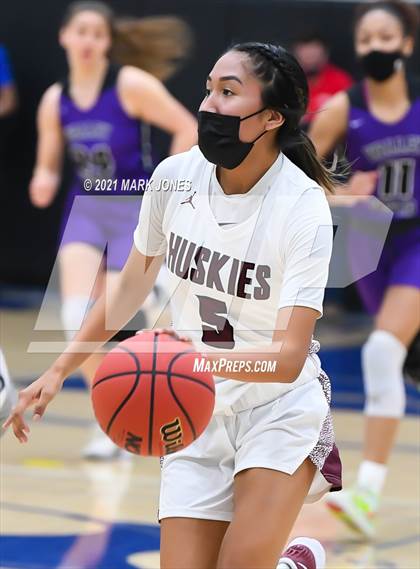 Thumbnail 1 in Valley Vista vs. Hamilton (AIA 6A Final) photogallery.