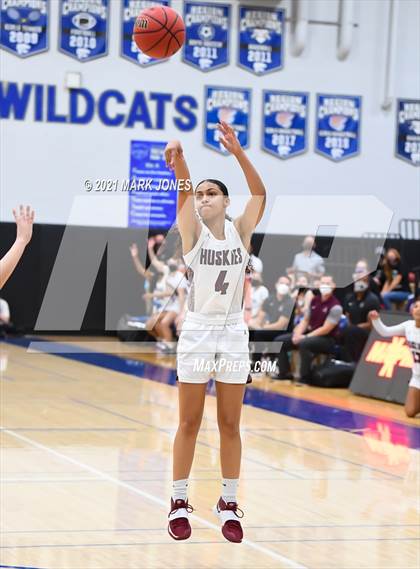 Thumbnail 1 in Valley Vista vs. Hamilton (AIA 6A Final) photogallery.