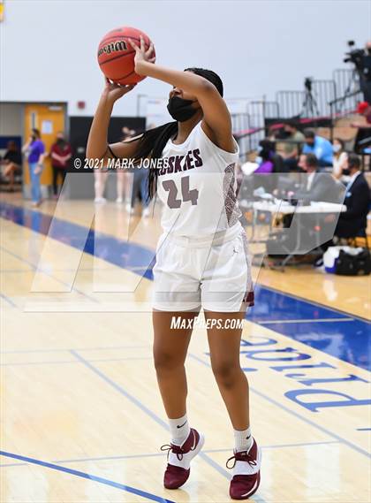 Thumbnail 1 in Valley Vista vs. Hamilton (AIA 6A Final) photogallery.
