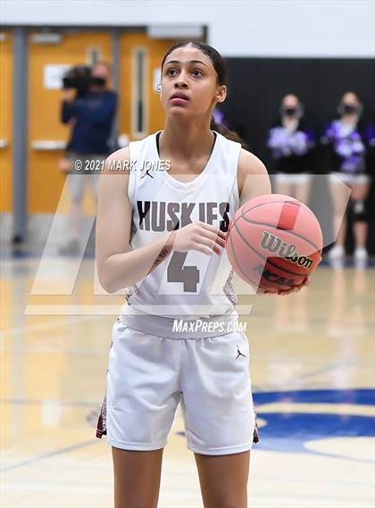 Thumbnail 1 in Valley Vista vs. Hamilton (AIA 6A Final) photogallery.