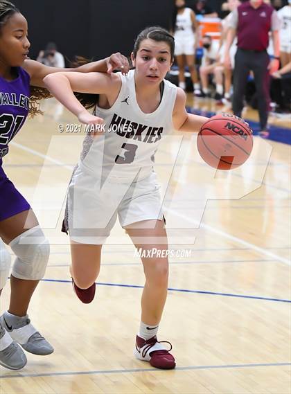 Thumbnail 1 in Valley Vista vs. Hamilton (AIA 6A Final) photogallery.
