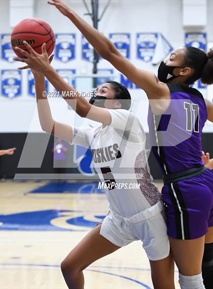 Thumbnail 3 in Valley Vista vs. Hamilton (AIA 6A Final) photogallery.