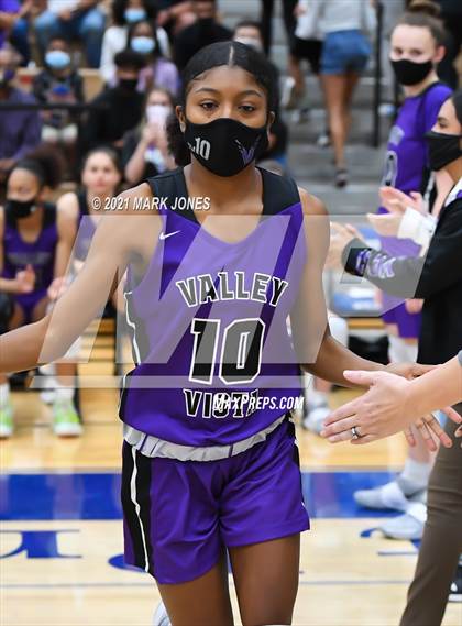 Thumbnail 2 in Valley Vista vs. Hamilton (AIA 6A Final) photogallery.