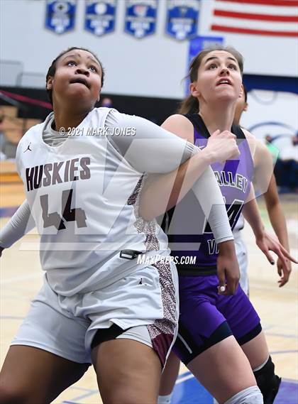 Thumbnail 3 in Valley Vista vs. Hamilton (AIA 6A Final) photogallery.