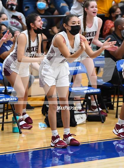 Thumbnail 2 in Valley Vista vs. Hamilton (AIA 6A Final) photogallery.