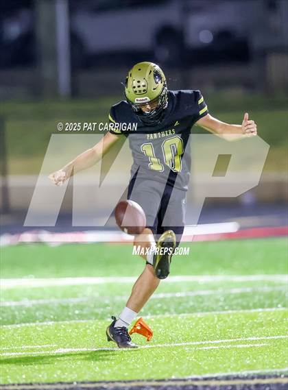 Thumbnail 2 in Gholson @ Abbott photogallery.