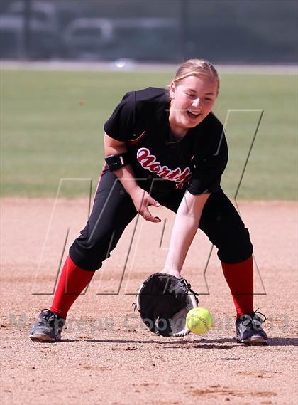Thumbnail 1 in North vs Delano (Mira Monte Invitational) photogallery.