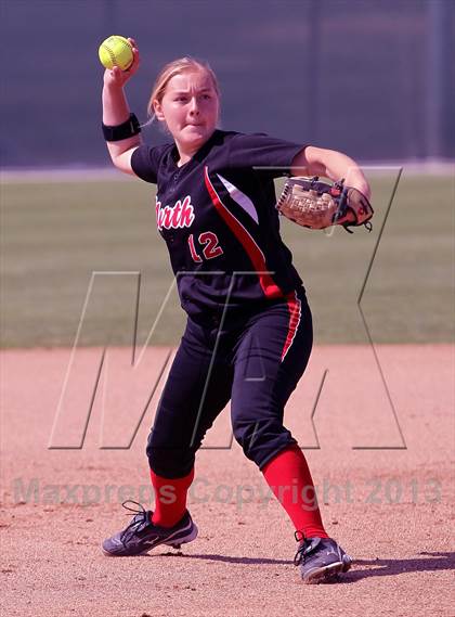 Thumbnail 1 in North vs Delano (Mira Monte Invitational) photogallery.