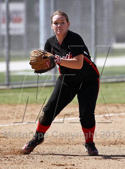 Thumbnail 1 in North vs Delano (Mira Monte Invitational) photogallery.