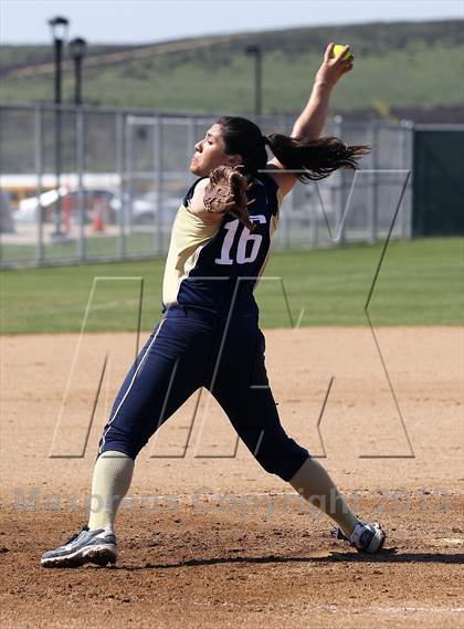 Thumbnail 3 in North vs Delano (Mira Monte Invitational) photogallery.