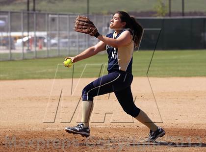 Thumbnail 1 in North vs Delano (Mira Monte Invitational) photogallery.