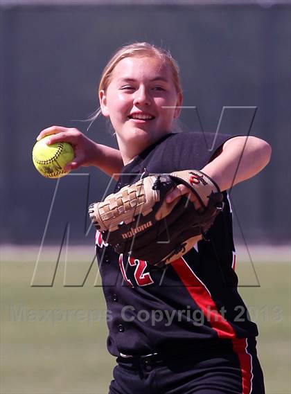 Thumbnail 1 in North vs Delano (Mira Monte Invitational) photogallery.