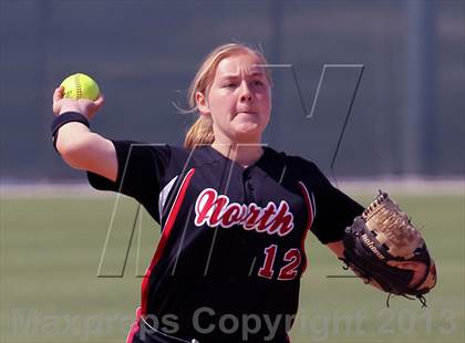Thumbnail 2 in North vs Delano (Mira Monte Invitational) photogallery.