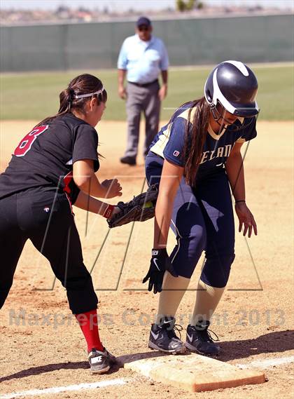Thumbnail 2 in North vs Delano (Mira Monte Invitational) photogallery.
