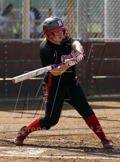 Thumbnail 2 in North vs Delano (Mira Monte Invitational) photogallery.