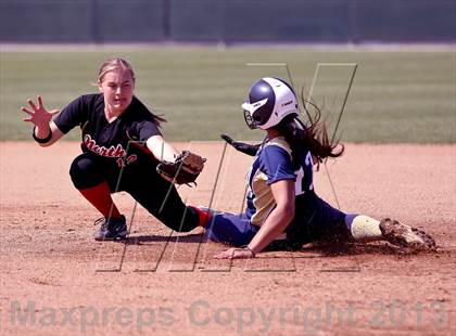 Thumbnail 2 in North vs Delano (Mira Monte Invitational) photogallery.