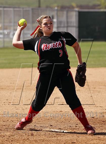 Thumbnail 1 in North vs Delano (Mira Monte Invitational) photogallery.