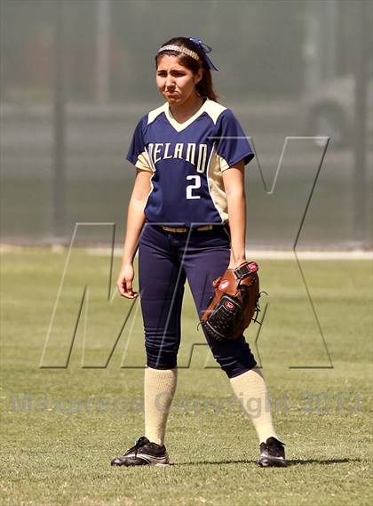 Thumbnail 3 in North vs Delano (Mira Monte Invitational) photogallery.