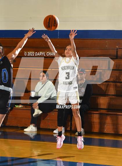 Thumbnail 2 in Northview vs Burbank (San Marino Tournament) photogallery.