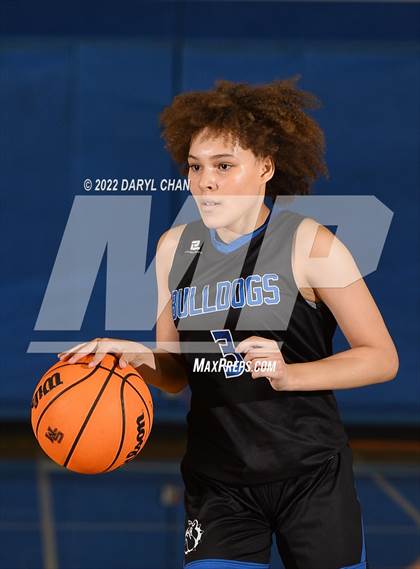 Thumbnail 1 in Northview vs Burbank (San Marino Tournament) photogallery.