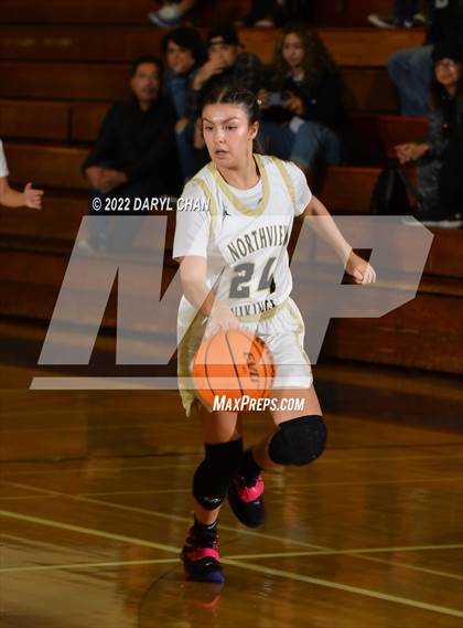 Thumbnail 3 in Northview vs Burbank (San Marino Tournament) photogallery.