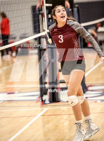 Thumbnail 3 in Bishop Lynch vs. Plano photogallery.