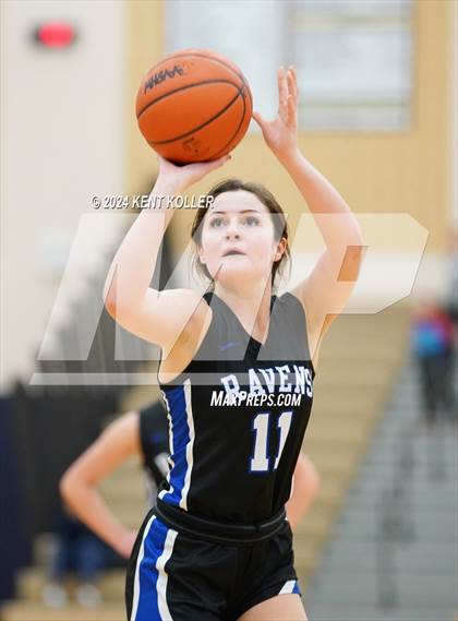 Thumbnail 1 in Royal Oak @ Stoney Creek photogallery.