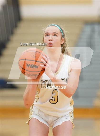 Thumbnail 1 in Royal Oak @ Stoney Creek photogallery.