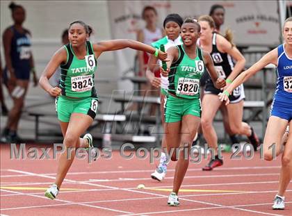 Thumbnail 2 in 84th Clyde Littlefield Texas Relays (Day 2 - Track Events) photogallery.