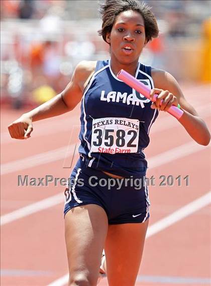 Thumbnail 2 in 84th Clyde Littlefield Texas Relays (Day 2 - Track Events) photogallery.