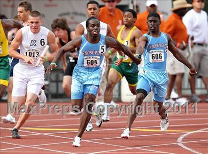 Thumbnail 2 in 84th Clyde Littlefield Texas Relays (Day 2 - Track Events) photogallery.