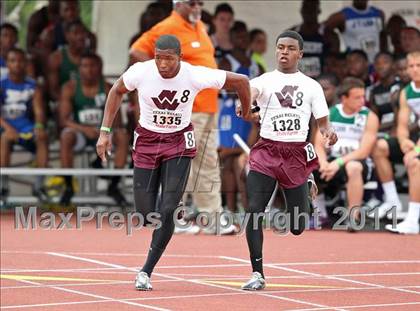 Thumbnail 2 in 84th Clyde Littlefield Texas Relays (Day 2 - Track Events) photogallery.