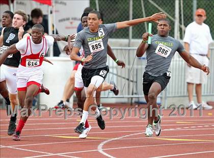 Thumbnail 3 in 84th Clyde Littlefield Texas Relays (Day 2 - Track Events) photogallery.