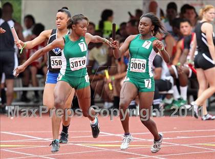 Thumbnail 2 in 84th Clyde Littlefield Texas Relays (Day 2 - Track Events) photogallery.