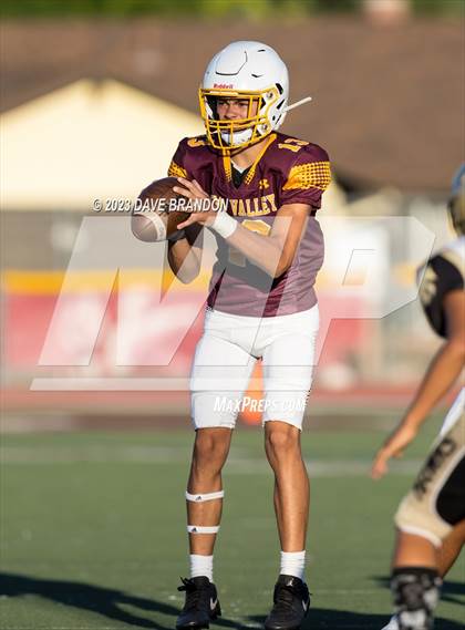 Thumbnail 3 in Knight @ Simi Valley photogallery.