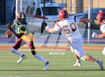 Thumbnail 2 in Liberty vs Edison (Scrimmage) photogallery.