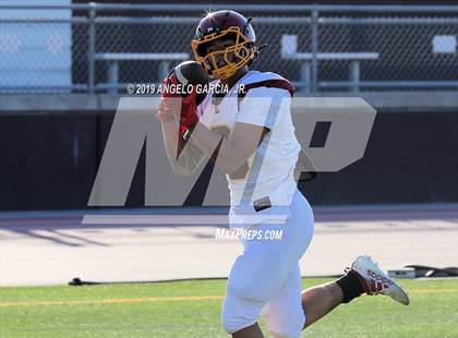 Thumbnail 2 in Liberty vs Edison (Scrimmage) photogallery.