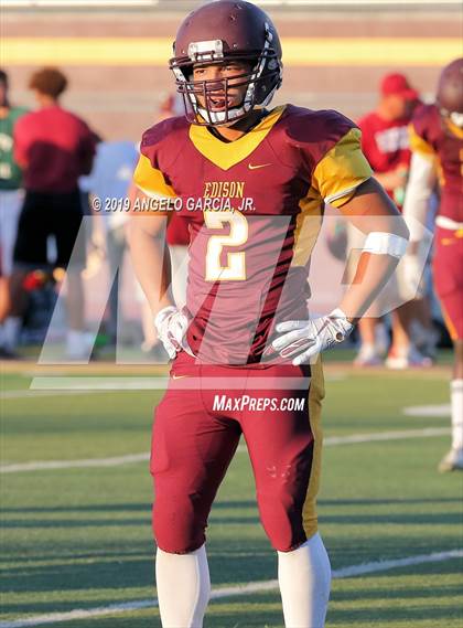Thumbnail 3 in Liberty vs Edison (Scrimmage) photogallery.