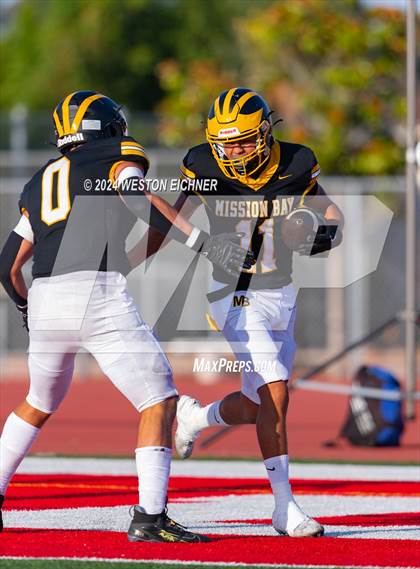 Thumbnail 2 in Bishop's @ Mission Bay (Scrimmage) photogallery.