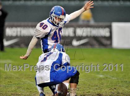 Thumbnail 1 in Serra vs. Folsom (CIF State D2 Final) photogallery.