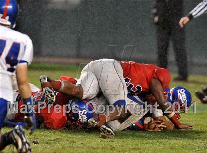 Thumbnail 1 in Serra vs. Folsom (CIF State D2 Final) photogallery.
