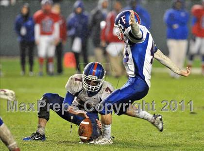 Thumbnail 1 in Serra vs. Folsom (CIF State D2 Final) photogallery.